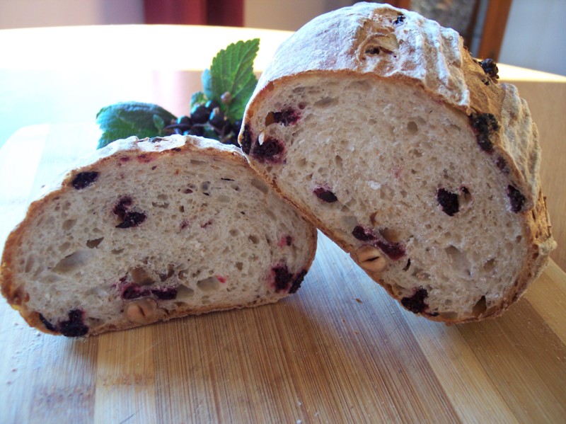 Whole Wheat Bread With Hazelnuts And Currants. | The Fresh Loaf